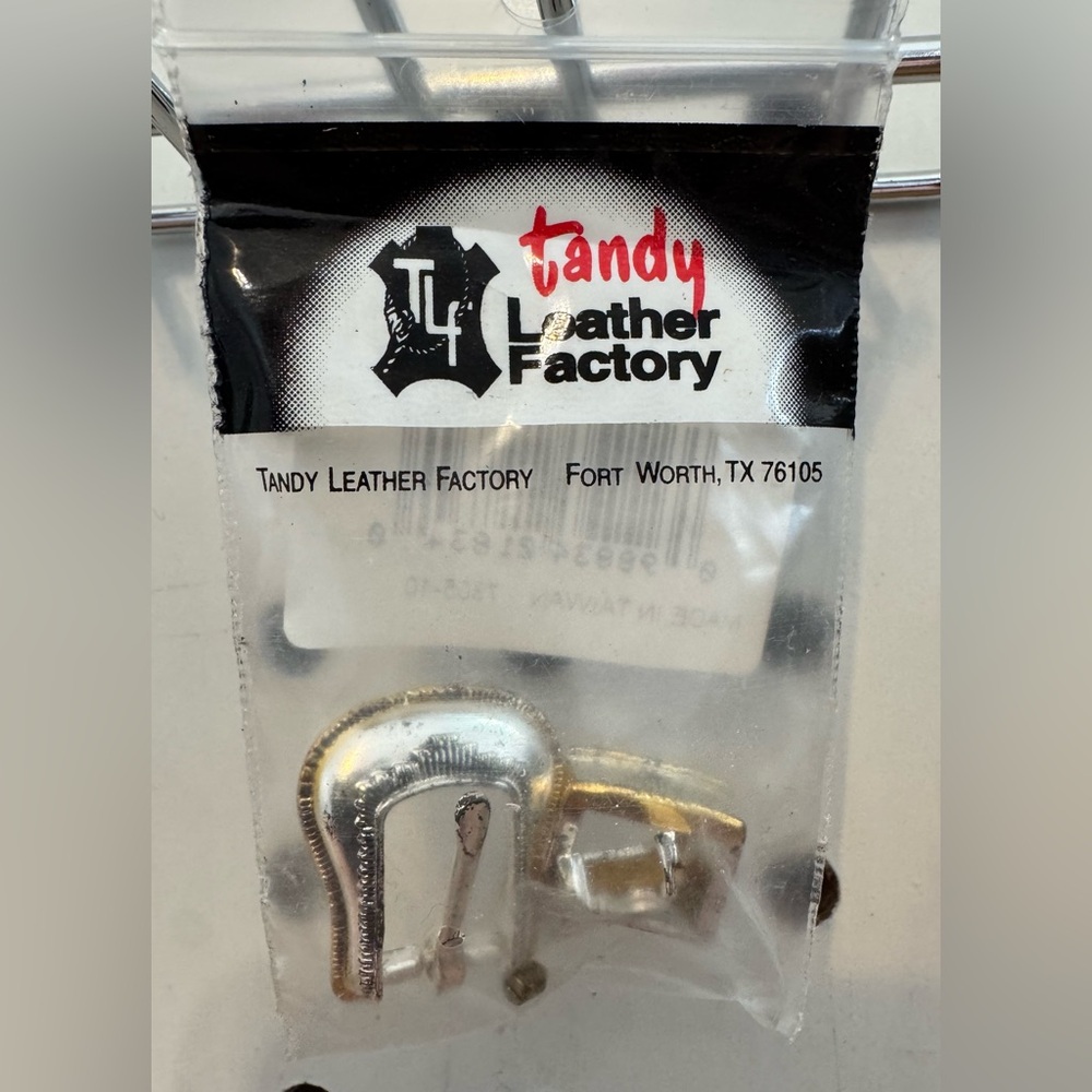Tandy Leather Factory Reata Buckle Set.